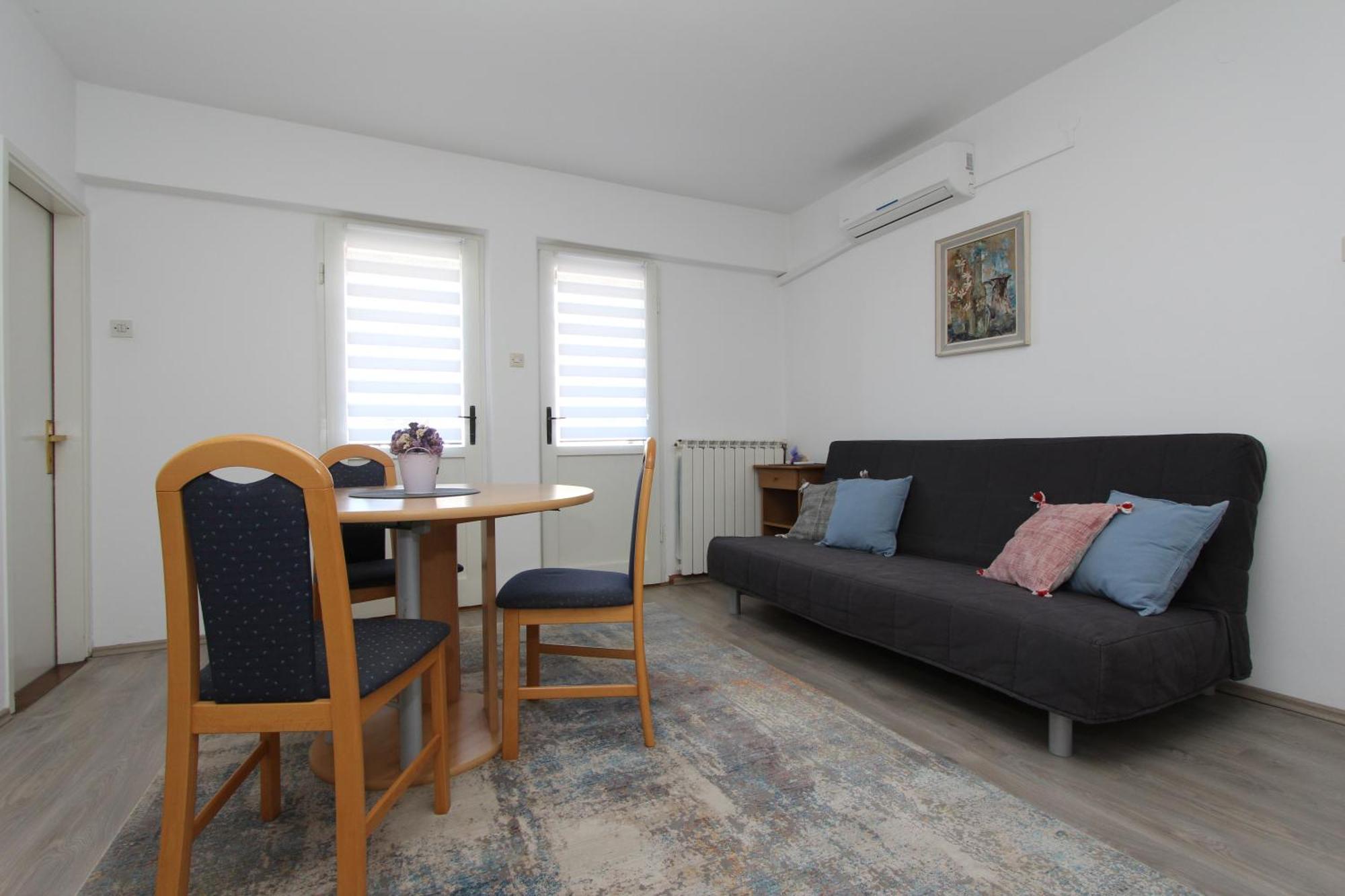 רוביני Rooms And Apartments Dino מראה חיצוני תמונה